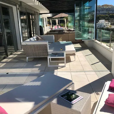 דירה Flamingos Tee 6