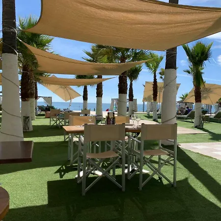 דירה Flamingos Tee 6 *