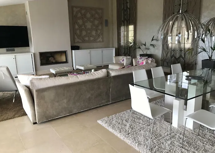 Flamingos Tee 6 Apartment *