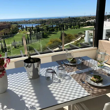 Flamingos Tee 6 Apartman Estepona