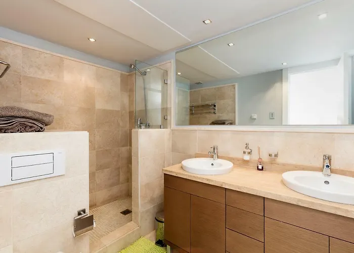 Flamingos Tee 6 Daire *