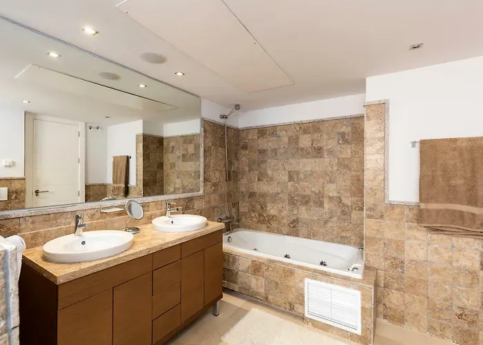 Flamingos Tee 6 Daire