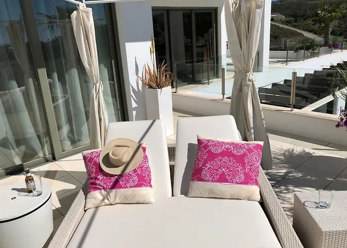 Daire Flamingos Tee 6 Estepona